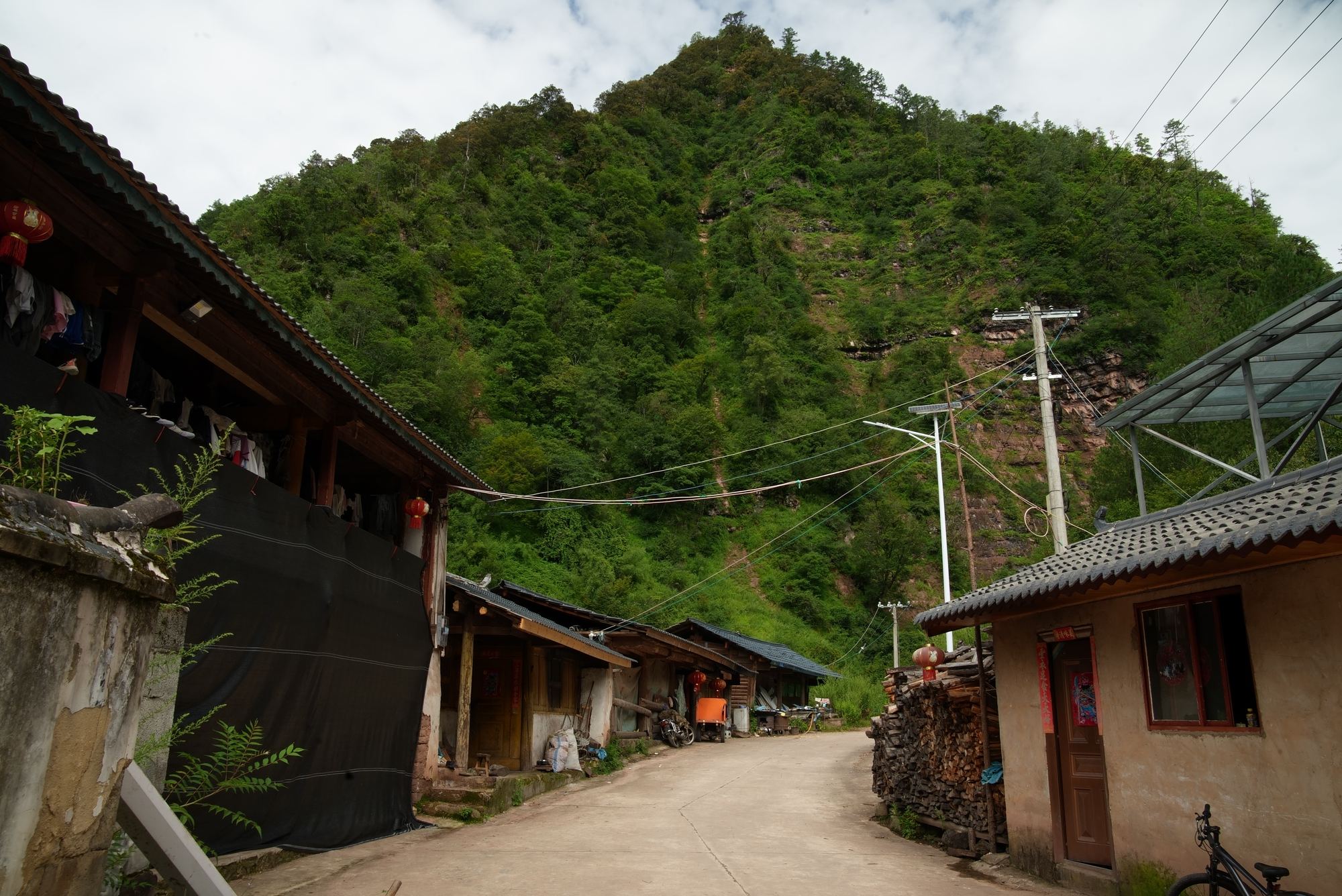 Farmland at the foot of Laojun Mountain, Liju